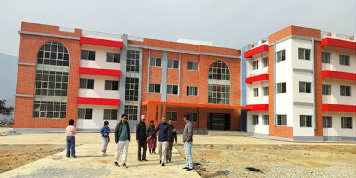 भवनमै नौ करोड खर्च : फलेवासको प्राथमिकता विवादमा