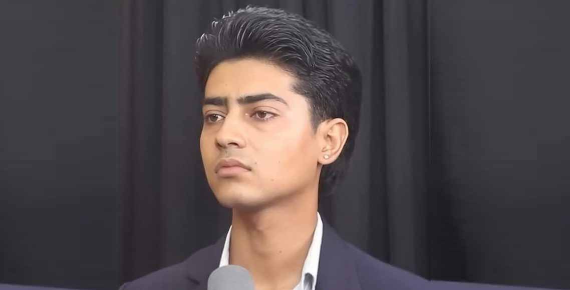 दल दर्ता गर्दै मिराज ढुंगाना