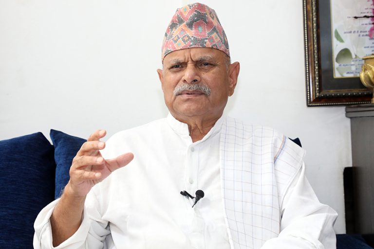 रास्वपाले पाएको जनादेशलाई खेर जान दिनुहुँदैन : रामवरण यादव